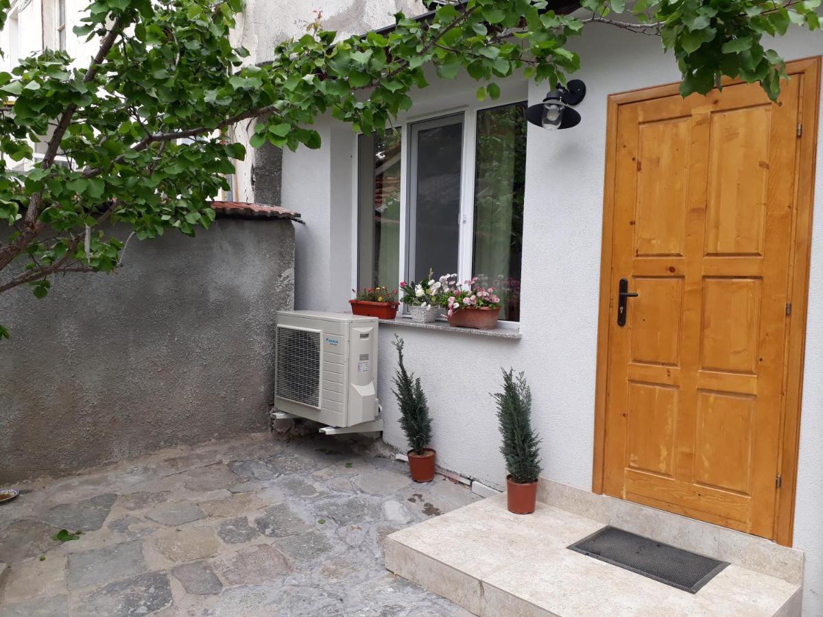 Guest House Sahat Hill 플로브디프 외부 사진